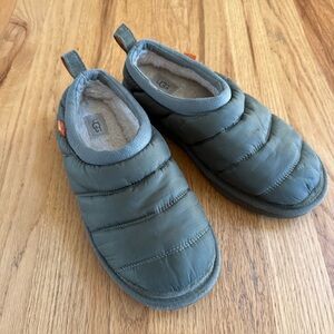 UGG Tasman Puff Slipper US Sz 6 Olive Green